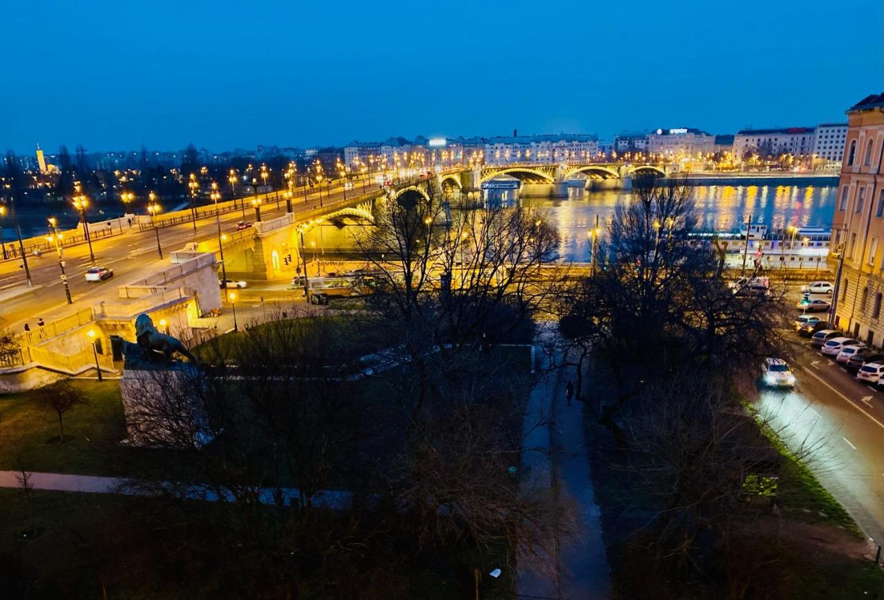 Over The Danube Budapest Exterior photo
