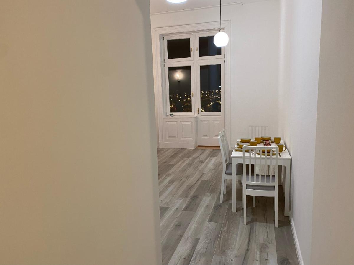 Over The Danube Budapest Exterior photo